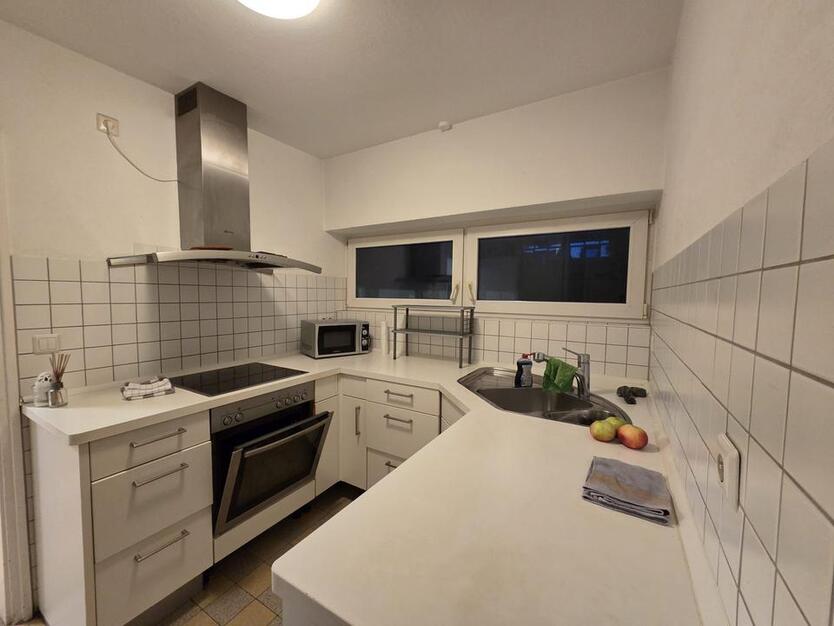 Zimmer mit Wlan, Teilung von Küche und DuscheWC, Waschmaschine, Garten und Terrasse 1 zimmer