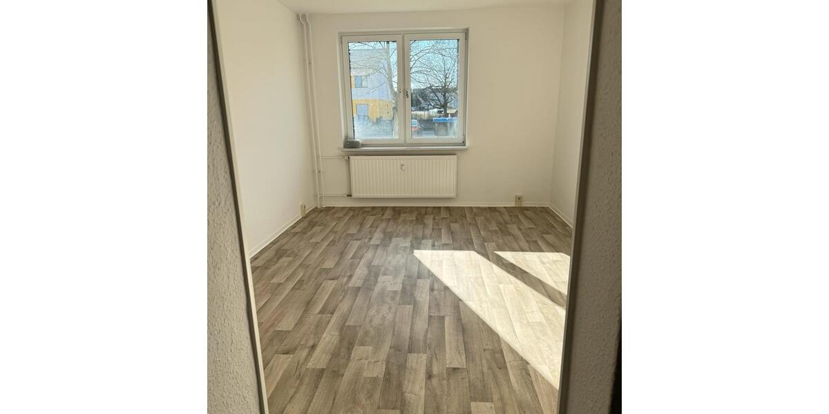 Erdgeschoßwohnung Jacobsdorf - 1 Zimmer, 1 m&sup2;, 385&euro; | Angebot:23391415