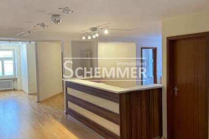 Büro in Waldkirch 1.390 € 151 m² zimmer