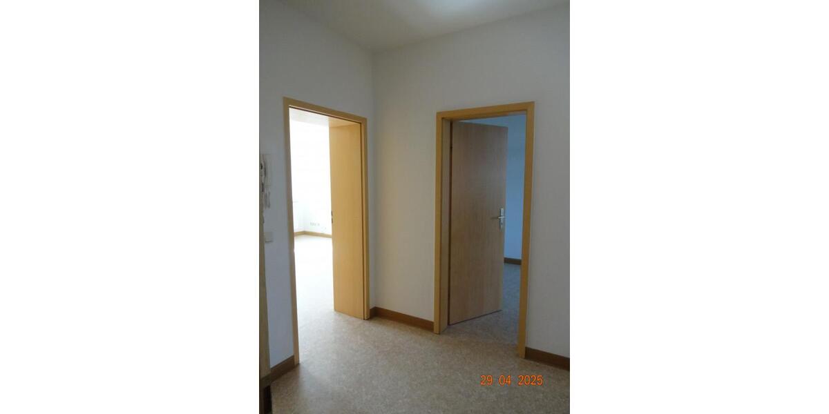 Erdgeschoßwohnung Altenburg - 2 Zimmer, 47 m&sup2;, 330&euro; | Angebot:25417605