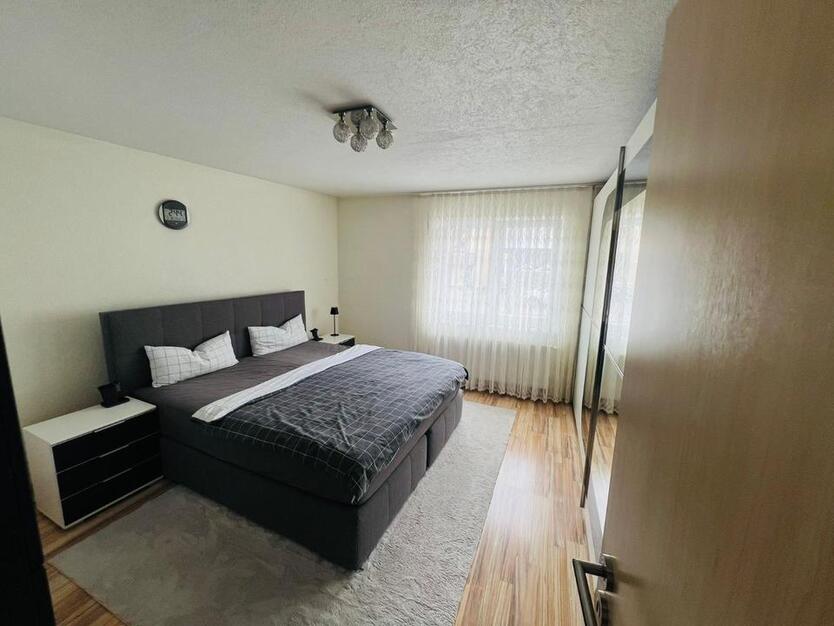 5-Zimmer Wohnung mit EBK in Ammerbuch