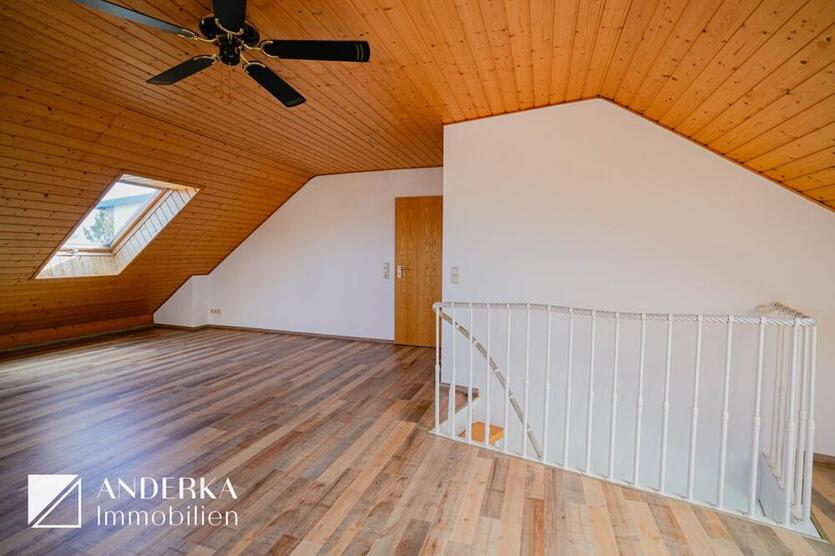 Helle 3-Zimmer-Maisonette mit Balkon in familienfreundlicher Lage von Niederstotzingen zu vermieten!