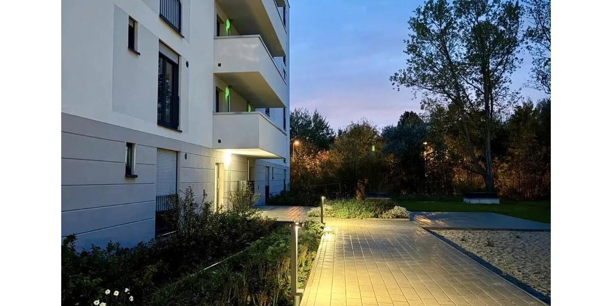 Etagenwohnung Rostock Groß-Klein - 4 Zimmer, 101 m&sup2;, 1.800&euro; | Angebot:26705592