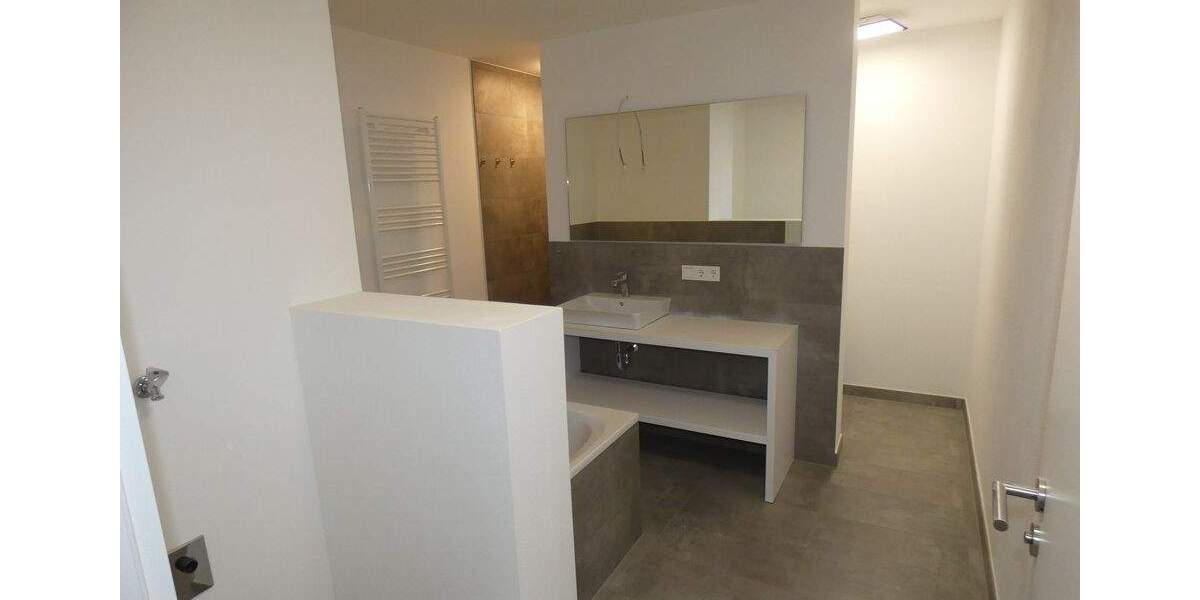 Etagenwohnung Dinkelsbühl - 2 Zimmer, 90 m&sup2;, 855&euro; | Angebot:23965119