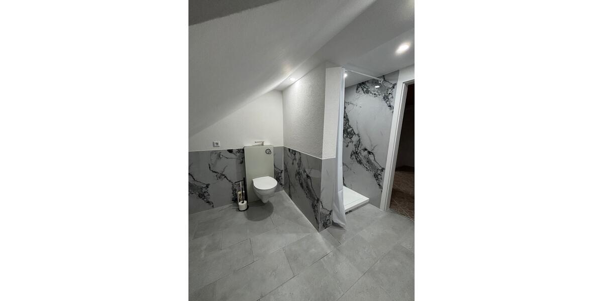 Dachgeschoßwohnung Frankenberg (Eder) - 3 Zimmer, 65 m&sup2;, 600&euro; | Angebot:25049887