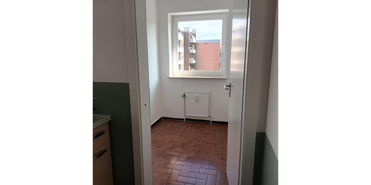 Penthouse, 2,5 Zi, 86 qm, Dachterrasse, befristet auf 2-3 Jahre 2.5 zimmer