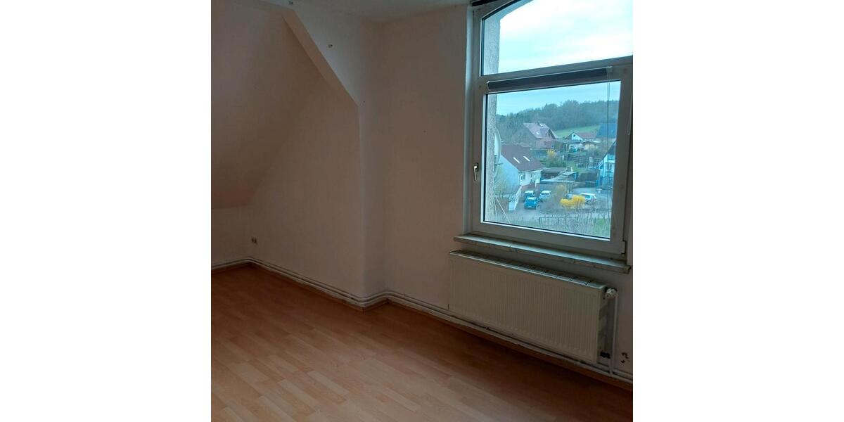 Etagenwohnung Helmstedt - 3 Zimmer, 80 m&sup2;, 350&euro; | Angebot:26061683