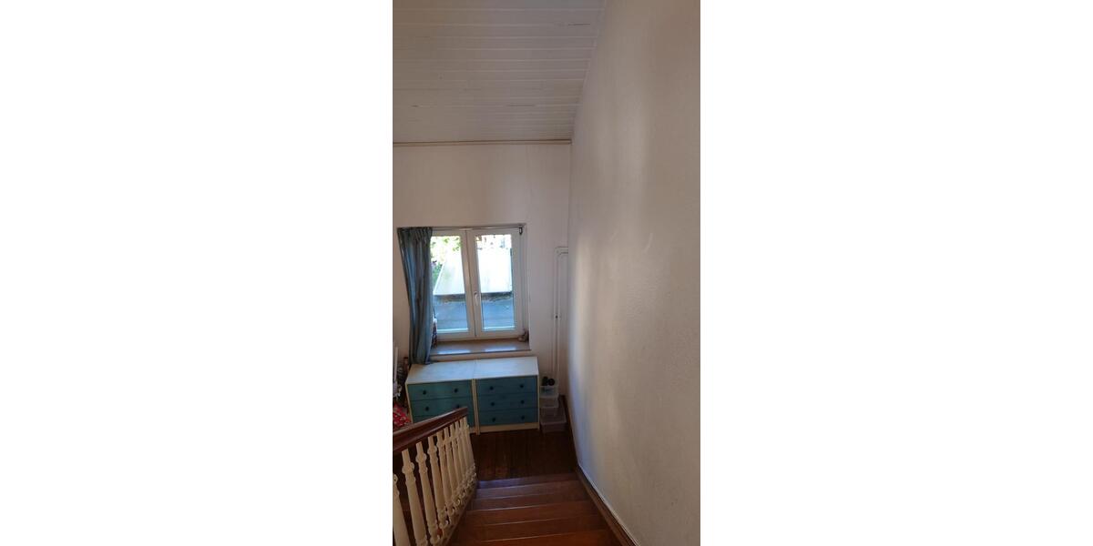 Etagenwohnung Remagen - 5 Zimmer, 130 m&sup2;, 1.560&euro; | Angebot:24558112