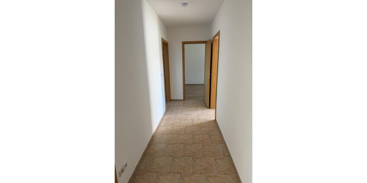 Dachgeschoßwohnung Werdau - 3 Zimmer, 67 m&sup2;, 368&euro; | Angebot:26131598