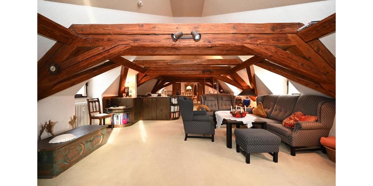 Erdgeschoßwohnung Pyrbaum - 4 Zimmer, 165 m&sup2;, 1.450&euro; | Angebot:26225856