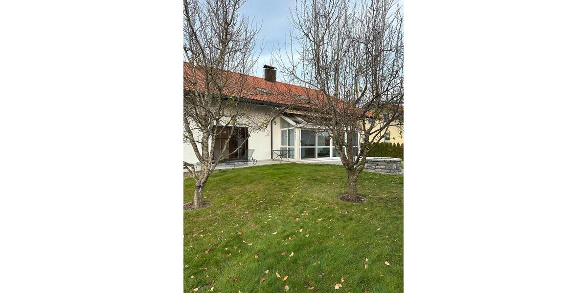 Erdgeschoßwohnung Eging am See - 3 Zimmer, 130 m&sup2;, 1.235&euro; | Angebot:24551288