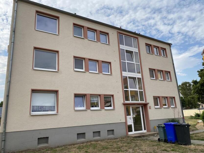 ***3-Zimmer-Wohnung mit Balkon und Duschbad mit Fenster***ruhige Lage! zimmer