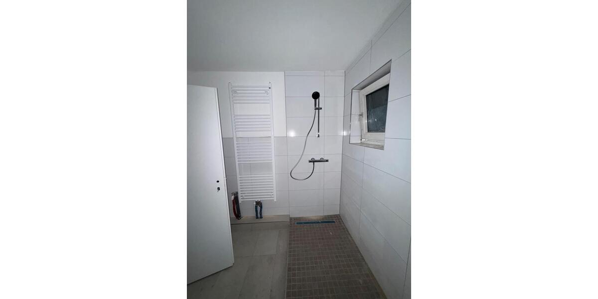 Erstbezug nach Sanierung mit Balkon und Garage 4 zimmer