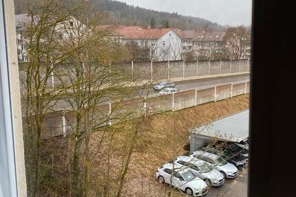 Wohnung Tuttlingen - 4 Zimmer, 80 m&sup2;, 750&euro; | Angebot:25174474