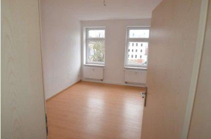 Etagenwohnung Hohenstein-Ernstthal Ernstthal - 3 Zimmer, 90 m&sup2;, 590&euro; | Angebot:26560819