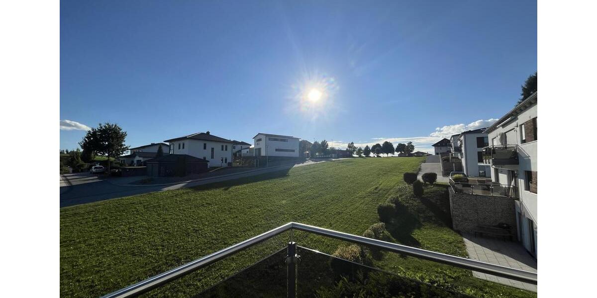 Etagenwohnung Tittling - 2 Zimmer, 73 m&sup2;, 690&euro; | Angebot:25932412