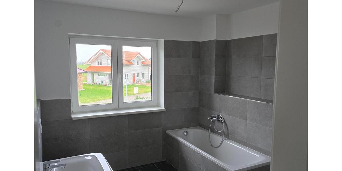 Doppelhaushälfte Wewelsfleth - 4 Zimmer, 130 m&sup2;, 1.500&euro; | Angebot:25044679