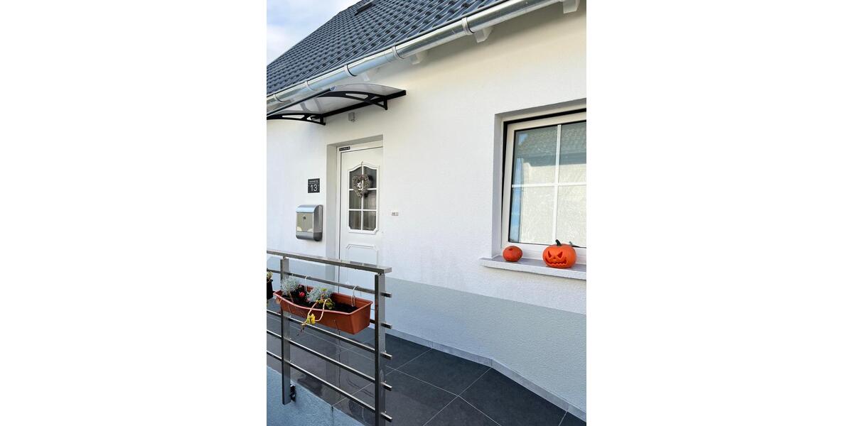 Einfamilienhaus Heimbach - 5 Zimmer, 150 m&sup2;, 1.300&euro; | Angebot:25048633