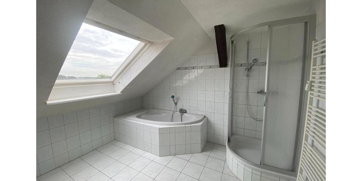 Dachgeschoßwohnung Erfurt Johannesvorstadt - 3 Zimmer, 88 m&sup2;, 820&euro; | Angebot:26687836