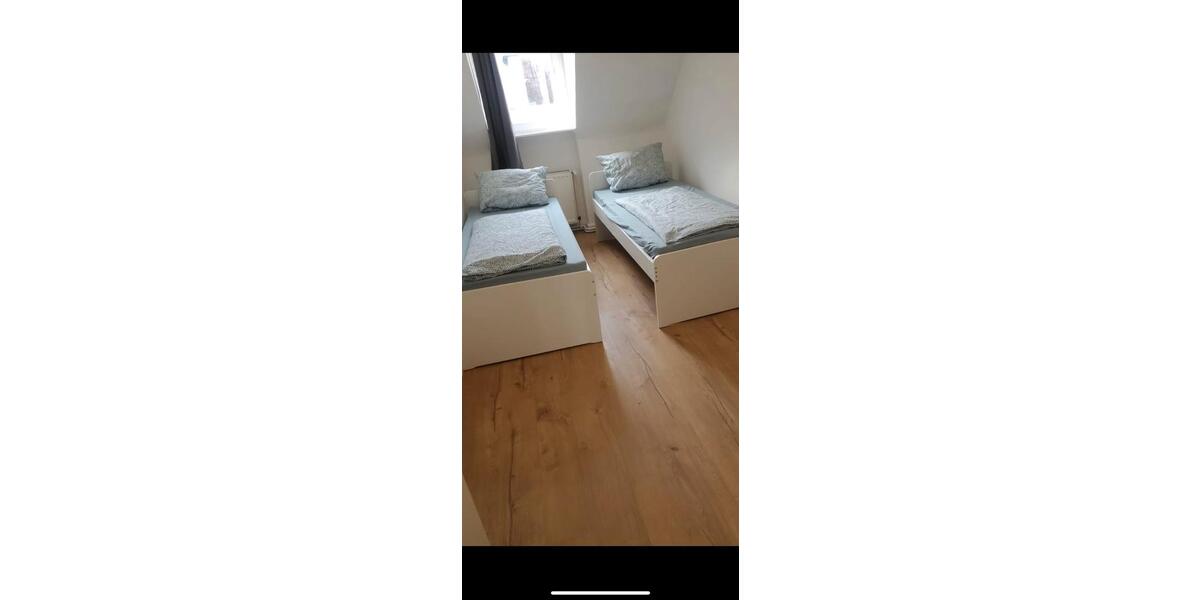 Wohnen auf Zeit Göppingen - 8 Zimmer, 202 m&sup2;, 14&euro; | Angebot:21847559