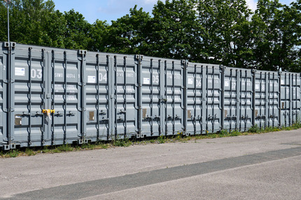 Lagercontainer ab 1 Monat: Ideal für Zwischenhändler zimmer