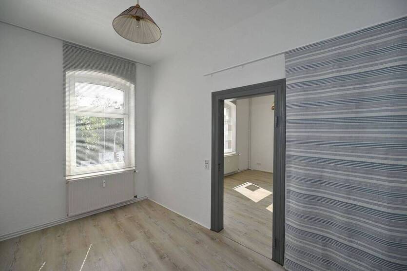 Eine Wohnung voll guter Wohnideen = Einbauküche = Gartennutzung = Erstbezug nach Sanierung