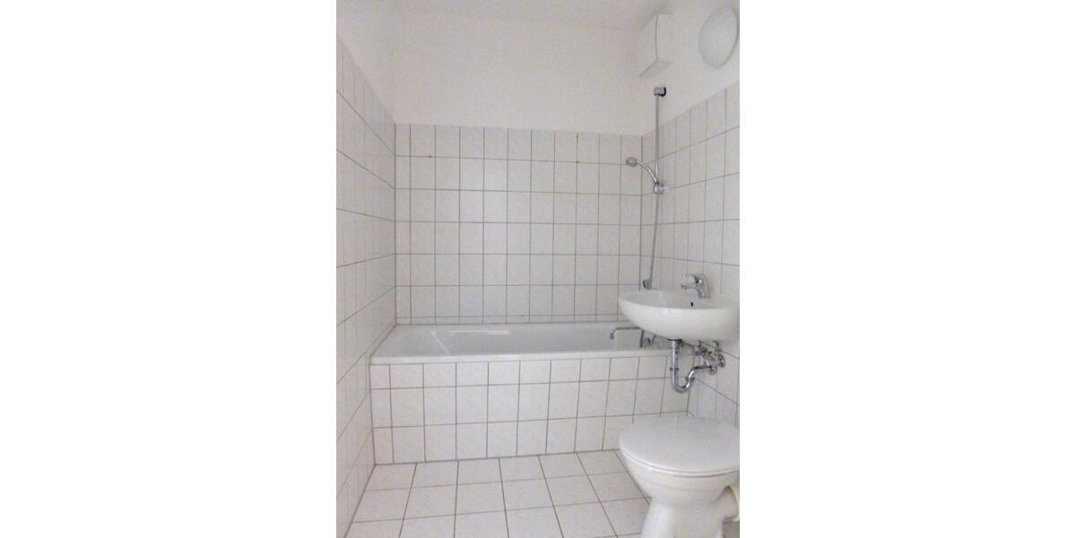 Etagenwohnung Limbach-Oberfrohna Oberfrohna - 2 Zimmer, 55 m&sup2;, 270&euro; | Angebot:26295085
