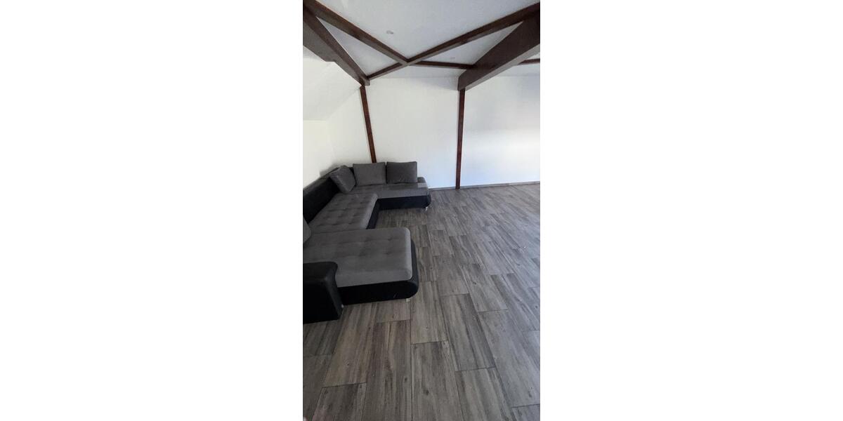 Etagenwohnung Uslar - 3 Zimmer, 160 m&sup2;, 850&euro; | Angebot:25948838