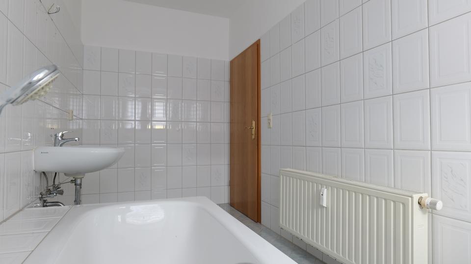Dachgeschoßwohnung Auerbach/Vogtland Vogtland - 2.5 Zimmer, 59 m&sup2;, 330&euro; | Angebot:23201719