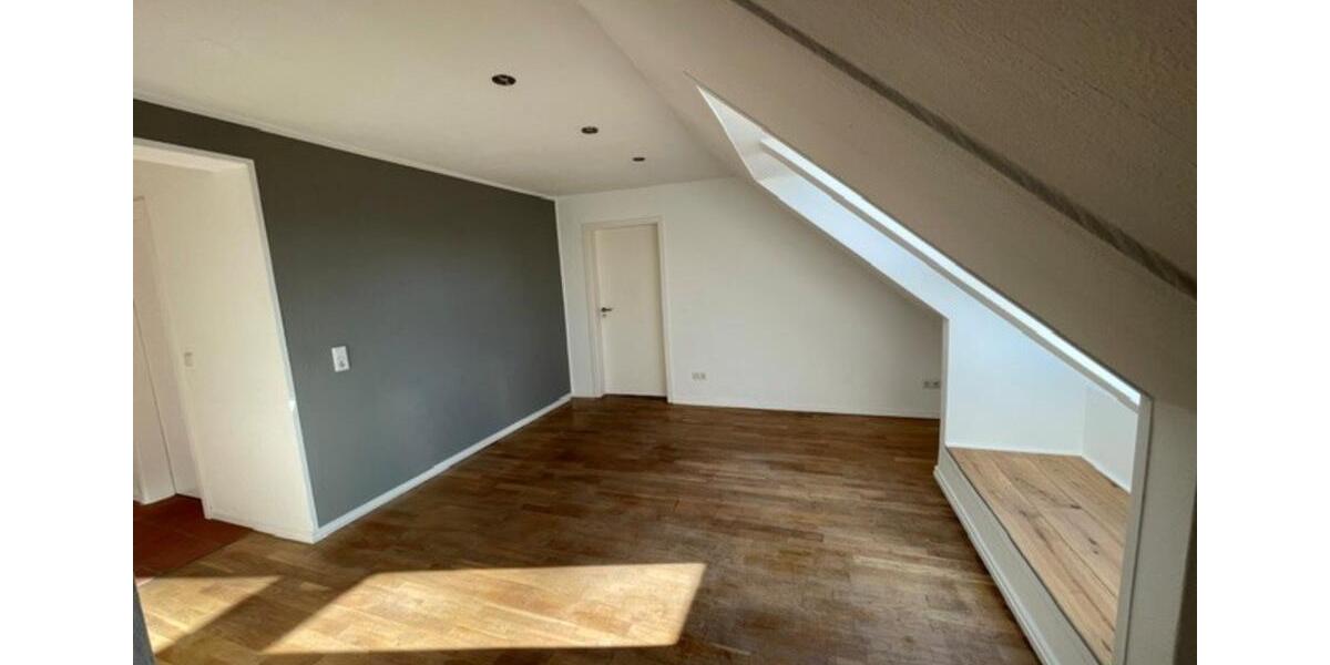 Dachgeschoßwohnung Iserlohn - 2 Zimmer, 53 m&sup2;, 470&euro; | Angebot:25148807