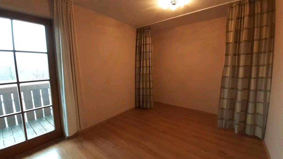Etagenwohnung Grafenwiesen - 1 Zimmer, 42 m&sup2;, 520&euro; | Angebot:26567499