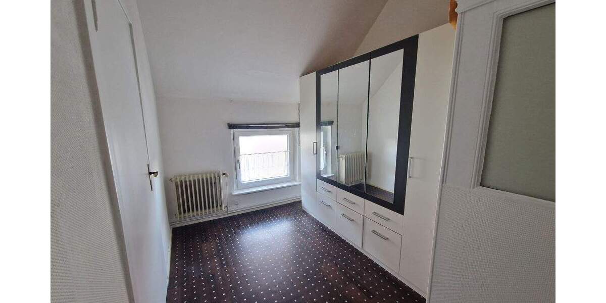 Etagenwohnung Varel - 3 Zimmer, 75 m&sup2;, 525&euro; | Angebot:24872709