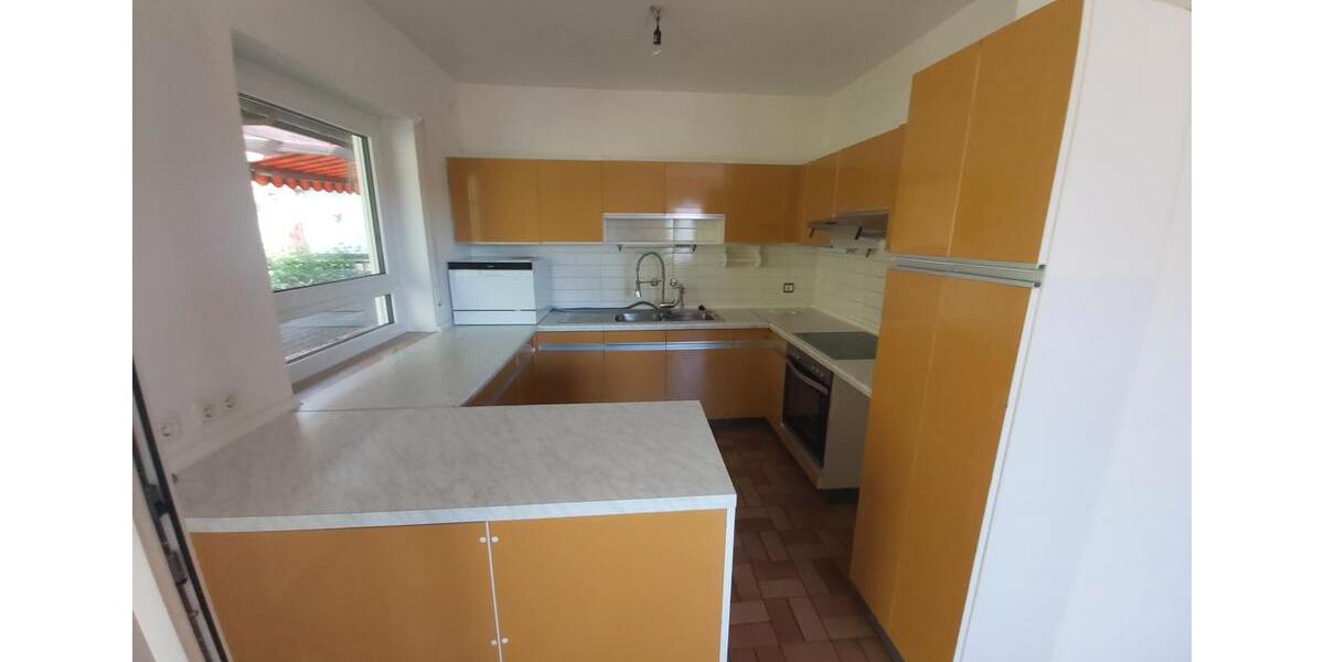 Etagenwohnung Hammelburg - 5 Zimmer, 100 m&sup2;, 900&euro; | Angebot:26424282