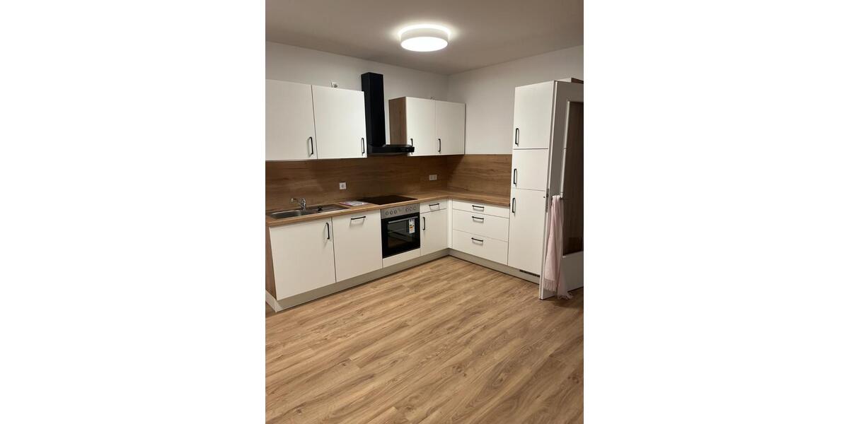 Etagenwohnung Stamsried - 2.5 Zimmer, 72 m&sup2;, 650&euro; | Angebot:25869143