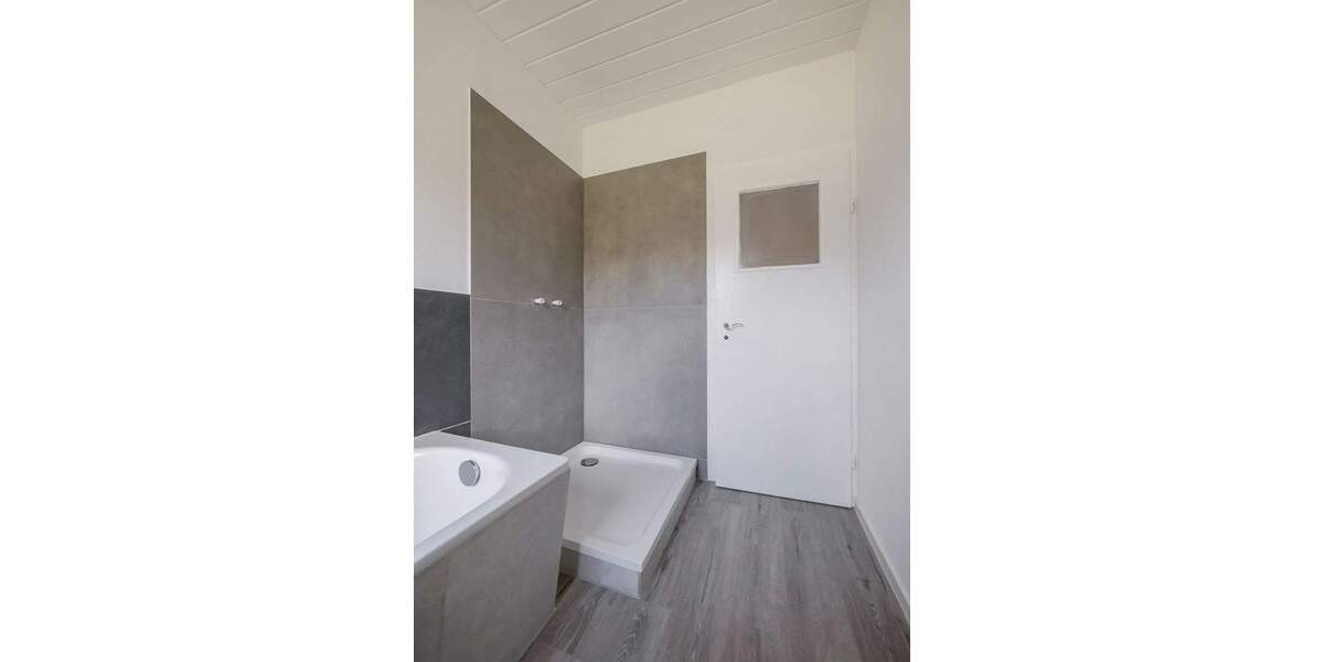 Etagenwohnung Neustadt Langburkersdorf - 3 Zimmer, 62 m&sup2;, 499&euro; | Angebot:25909014