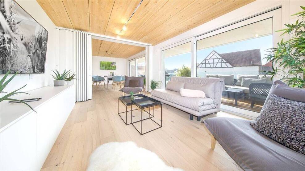 ERSTBEZUG I Traumhafte DachWohnung 3.1: Lichtdurchflutete, wohngesunde 5 Zimmerwohnung in Singen-Mühlhausen