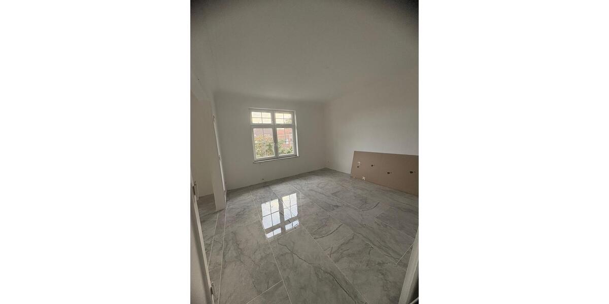 Etagenwohnung Duisburg Hamborn - 4 Zimmer, 118 m&sup2;, 900&euro; | Angebot:25782646