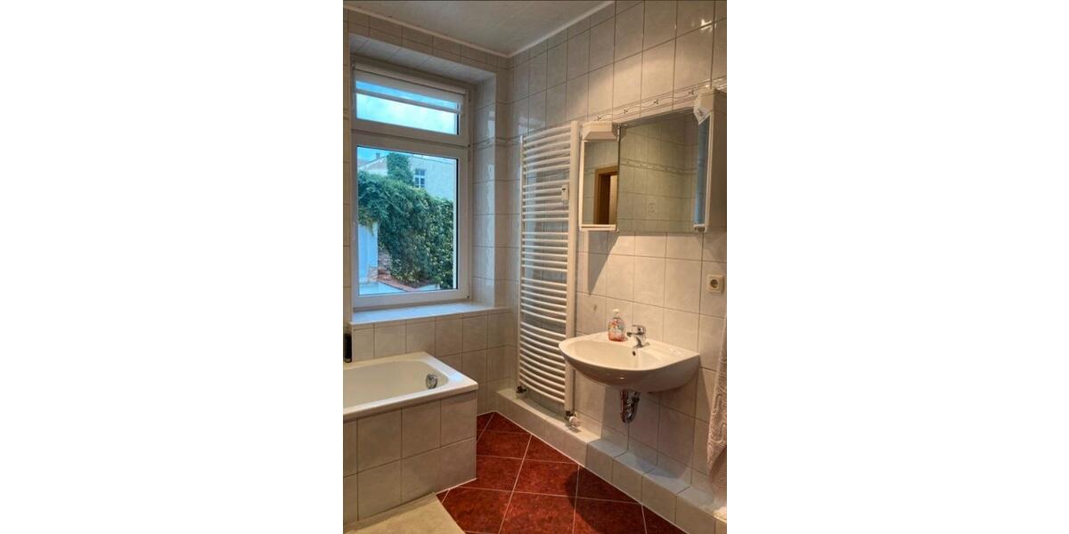 Wohnen auf Zeit Gera Alt-Taubenpreskeln - 1.5 Zimmer, 15 m&sup2;, 250&euro; | Angebot:26578403