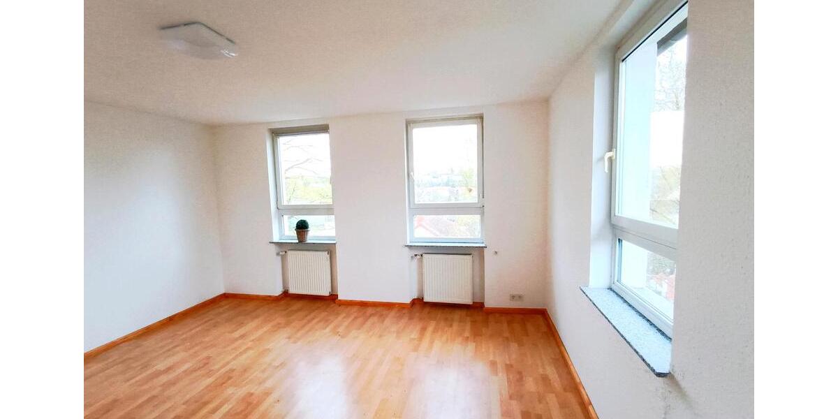 Etagenwohnung Marpingen - 3 Zimmer, 82 m&sup2;, 750&euro; | Angebot:25943075