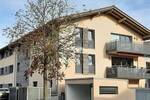 Exkl. neuwertige 3 Zimmer-Wohnung mit Balkon, zwischen Rosenheim & WB (mit 2 x Tiefgarage & Top-Einbauküche)