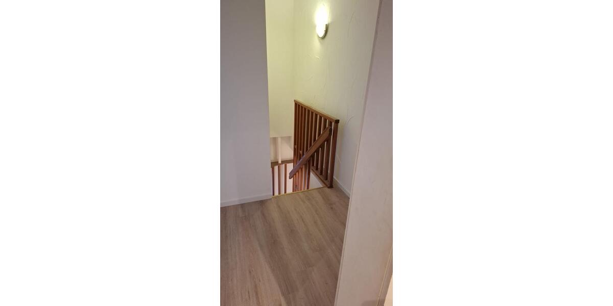 Maisonettenwohnung Siegen Eiserfeld - 4 Zimmer, 130 m&sup2;, 950&euro; | Angebot:25920038
