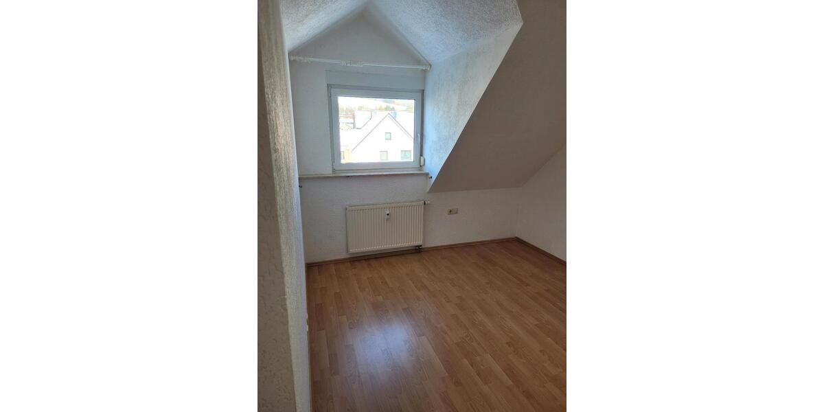 Wohnen auf Zeit Geisingen - 4 Zimmer, 101 m&sup2;, 500&euro; | Angebot:25821037