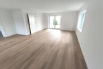 Neu saniertes Einfamilienhaus mit Garage, Garten, Wärmepumpe und Mieter–Strom