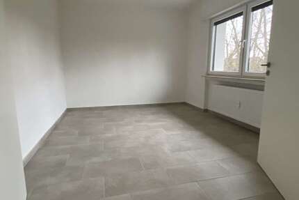 Wohnung Sandhausen - 5 Zimmer, 98 m&sup2;, 1.330&euro; | Angebot:26758386