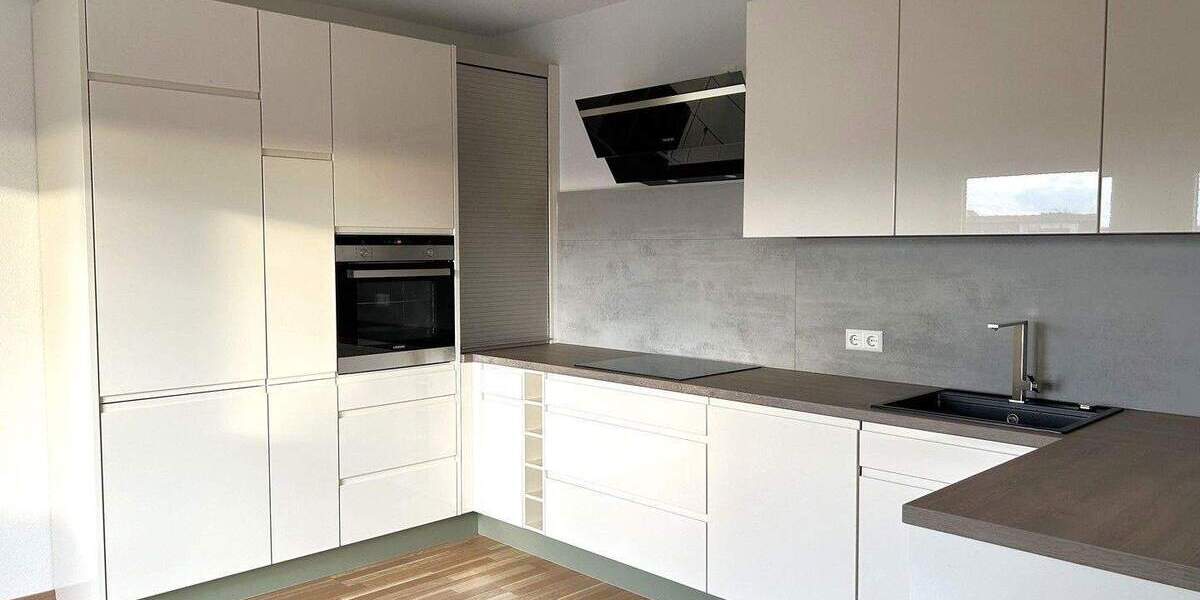 Etagenwohnung Neuenburg am Rhein Neuenburg - 4 Zimmer, 119 m&sup2;, 1.600&euro; | Angebot:25775633