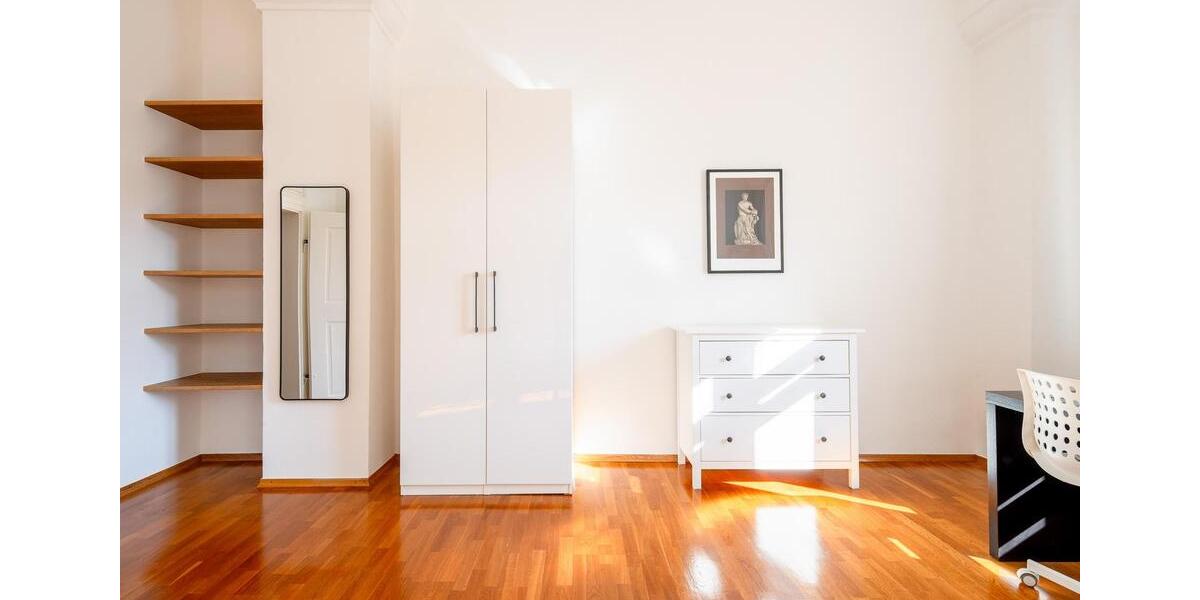 Elegante Altbauwohnung 3 zimmer