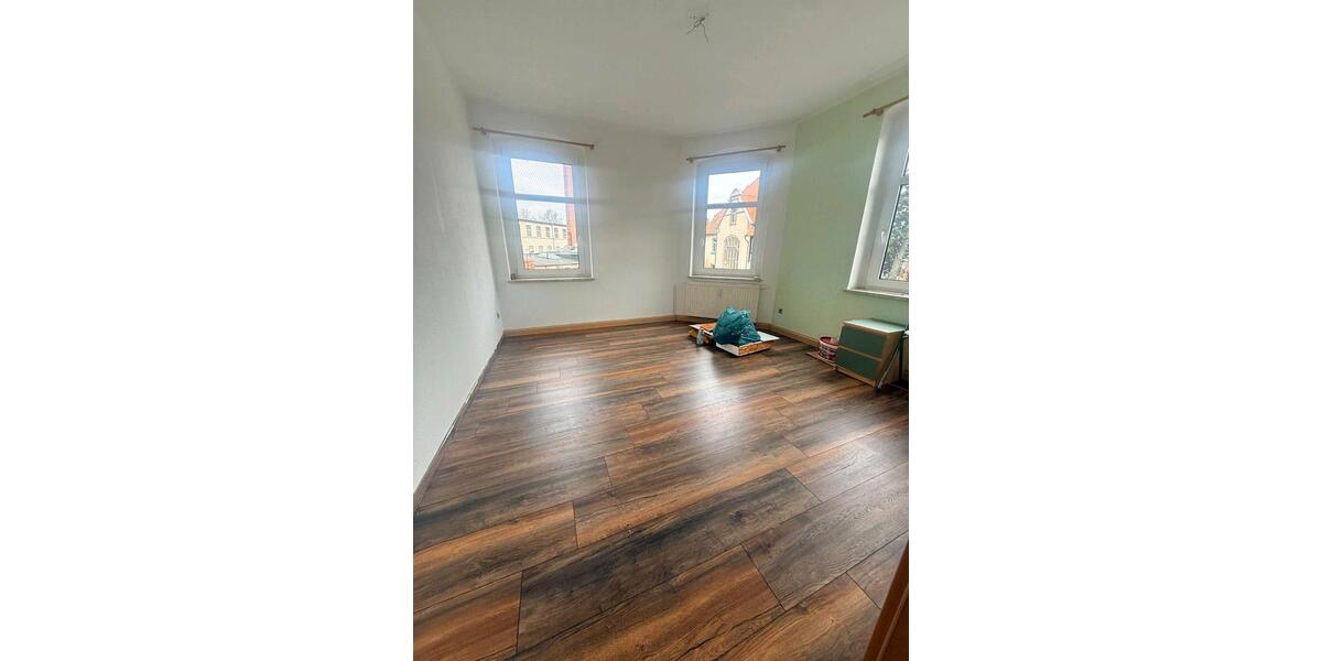 Etagenwohnung Crimmitschau - 2 Zimmer, 50 m&sup2;, 450&euro; | Angebot:26400454