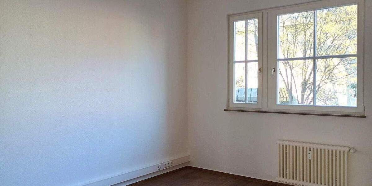 Gewerbeobjekt Freiburg im Breisgau Altstadt - 4 Zimmer, 132 m&sup2;, 1.965&euro; | Angebot:25862445