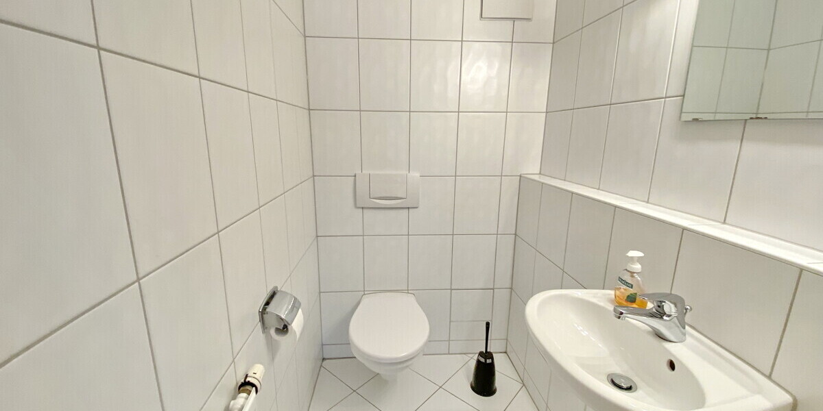 Frisch renovierte 3-Zimmer-Wohnung mit 2 sonnigen Balkonen - 3- Karlsruhe Mühlburg | Angebot:26044581