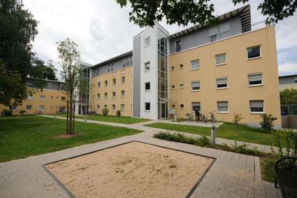 Wohnung Erlangen Sieglitzhof - 4 Zimmer, 96 m&sup2;, 897&euro; | Angebot:27072923